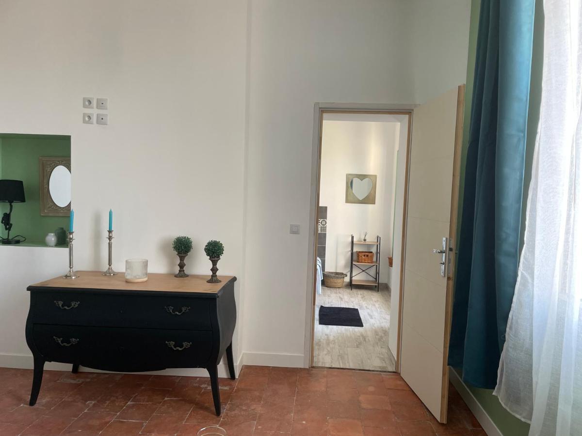 Mas De La Forge Noguier Bed & Breakfast Vergeze Luaran gambar